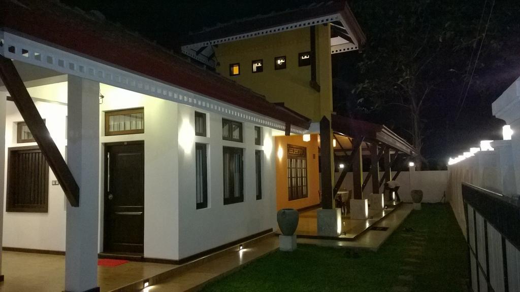 Sayo Villa Negombo Exterior foto